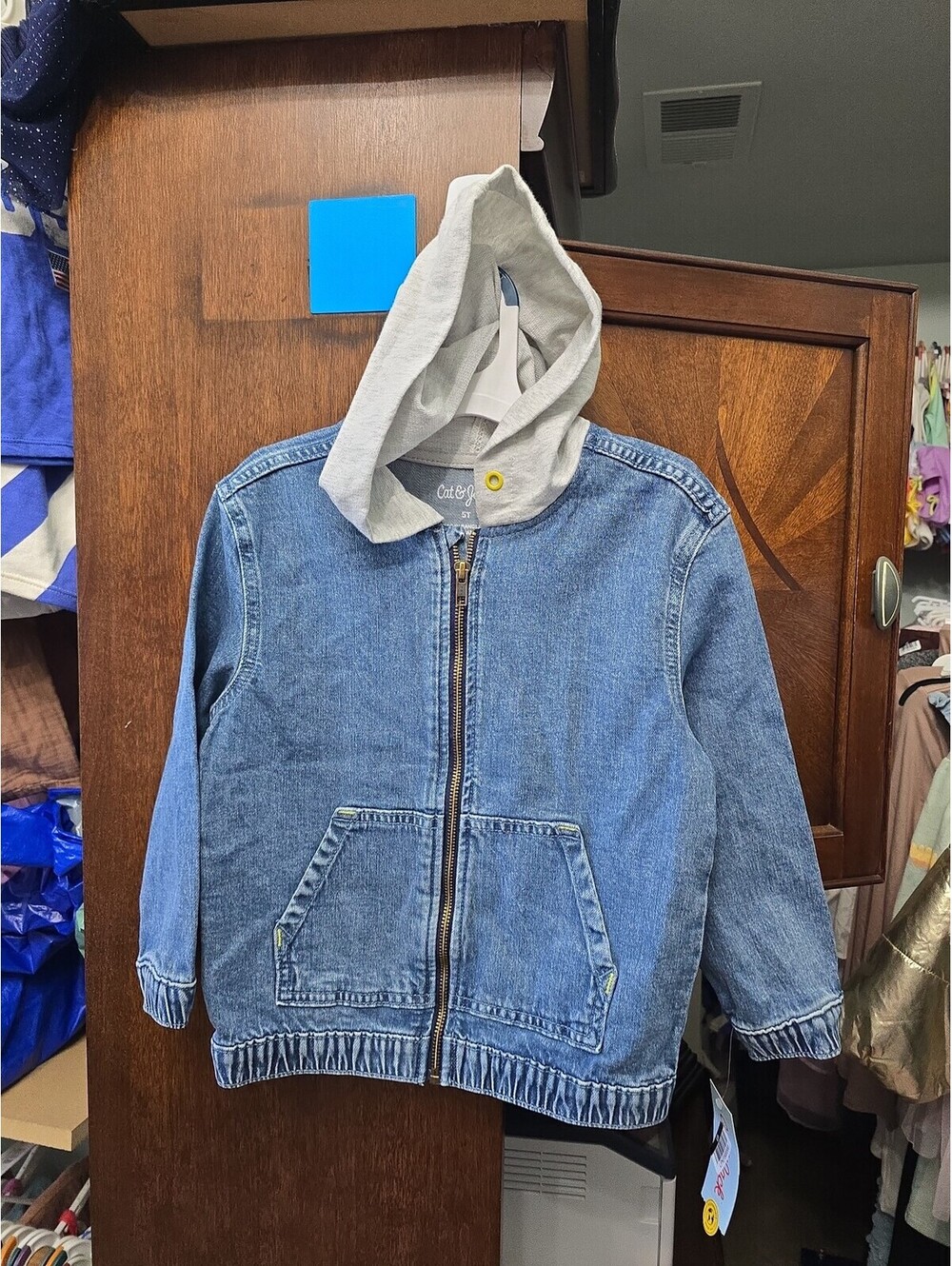 5t brands, new jean jacket from target item.173G1